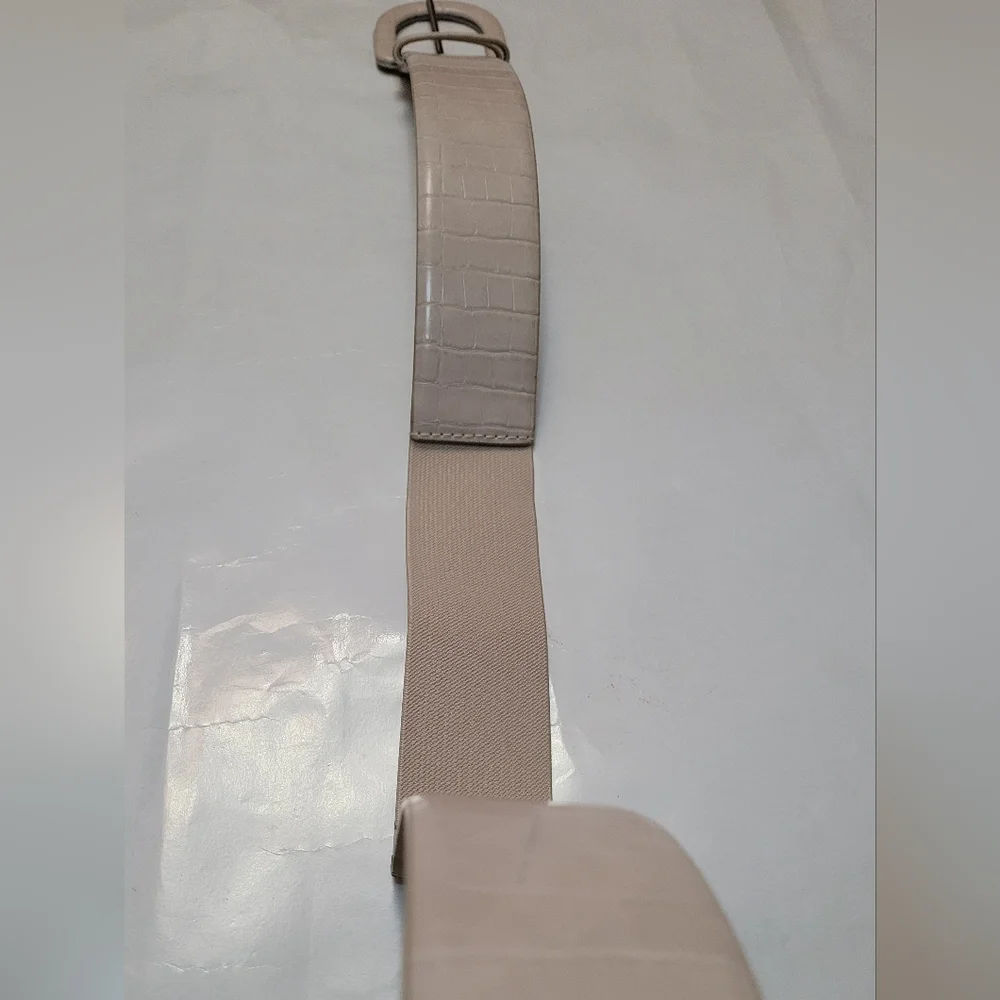 INC International Concepts Croc Embossed Stretch Belt Taupe Size M L New $35